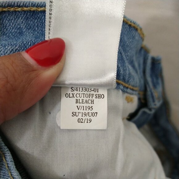 Old Navy Cut Off Boyfriend Bleach Spatter Denim Jean Booty Shorts Women Size 2 - Picture 5 of 5